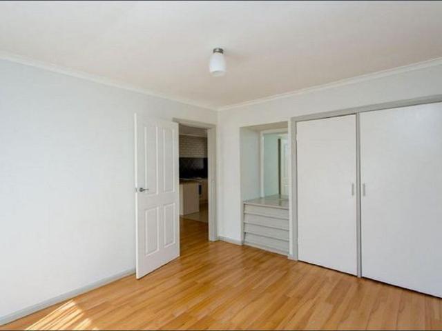 Low Maintenance, one Bedroom Unit in Ballarat North