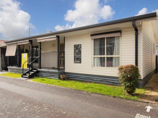 Low Maintenance Over 50s Living in Gated Bayway Village