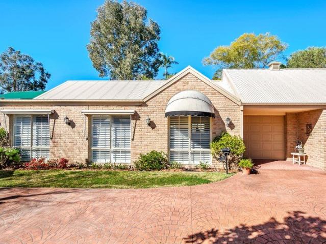 Low Maintenance Over 55's Villa in Peaceful Hopelands Estate Retirement Village