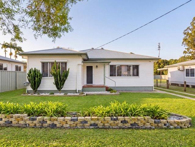 LOW MAINTENANCE LOW SET HOME
