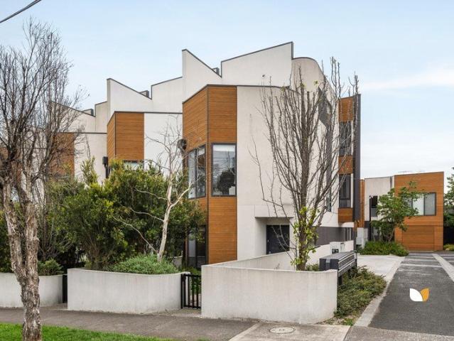 Low Maintenance Living Meets High Level Style