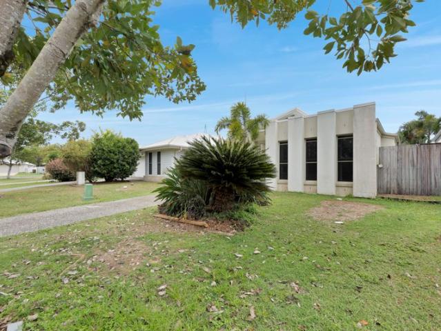Low Maintenance Living, Minutes from the Beach