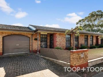 Low Maintenance Living Moments from the CBD & Linear Park Trail