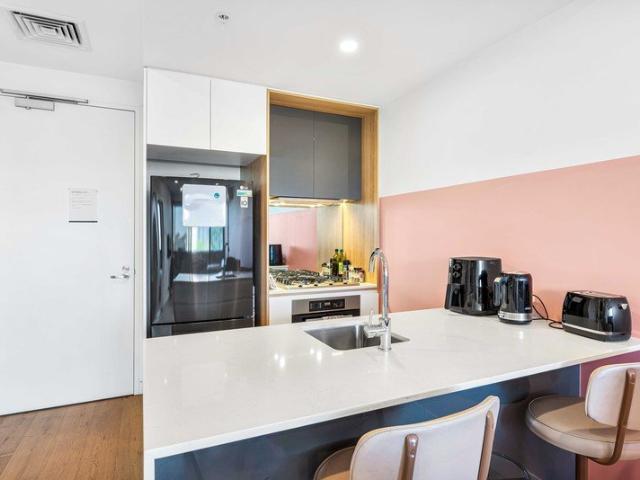 Low Maintenance Living Moments from the Waterfront