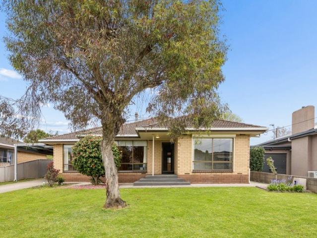 Low Maintenance Living on Coolabah Street