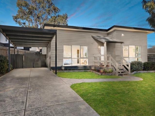 Low Maintenance Living Opposite Parkland