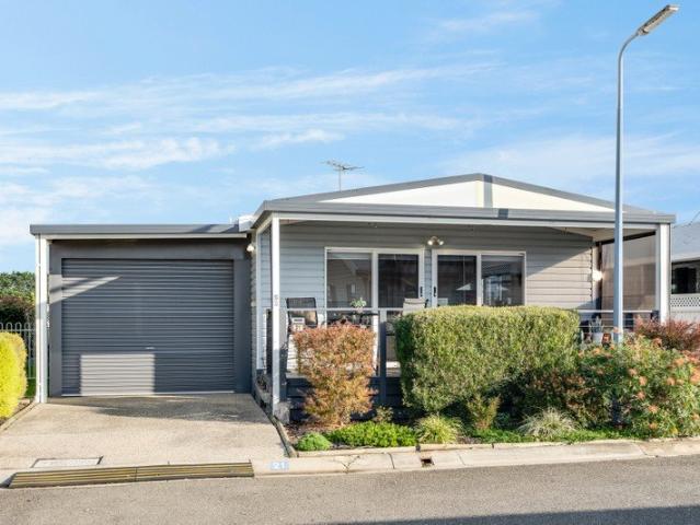 Low Maintenance Living by the Waterfront