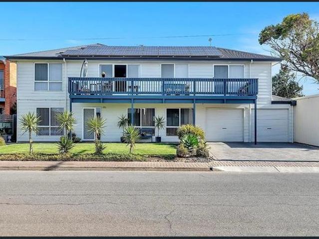 LOW MAINTENANCE LIVING BY THE SEA!
