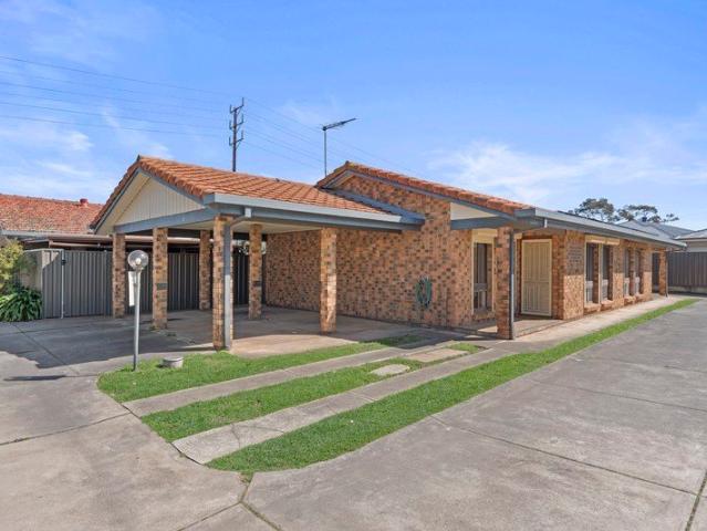 Low Maintenance Living Between the Coast & City