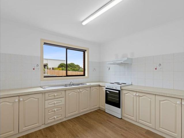 Low maintenance living Bills included