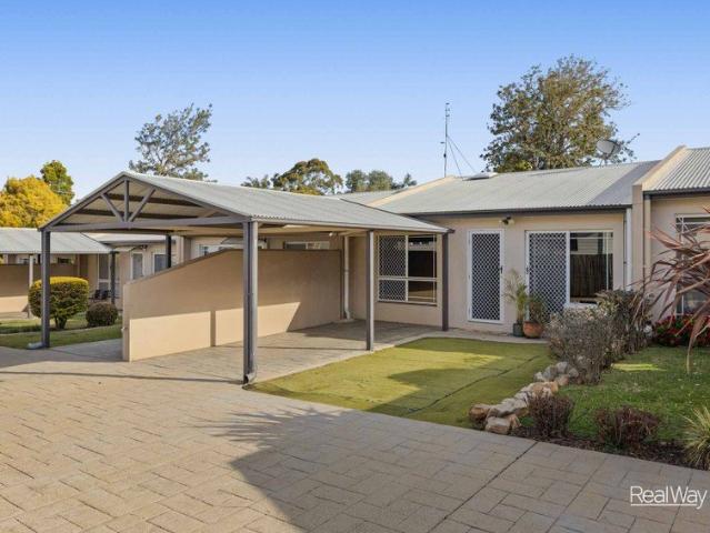 Low Maintenance Living Close to Everything in Drayton