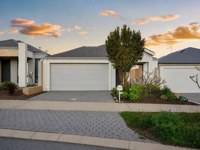 Low Maintenance Living, High Demand Location