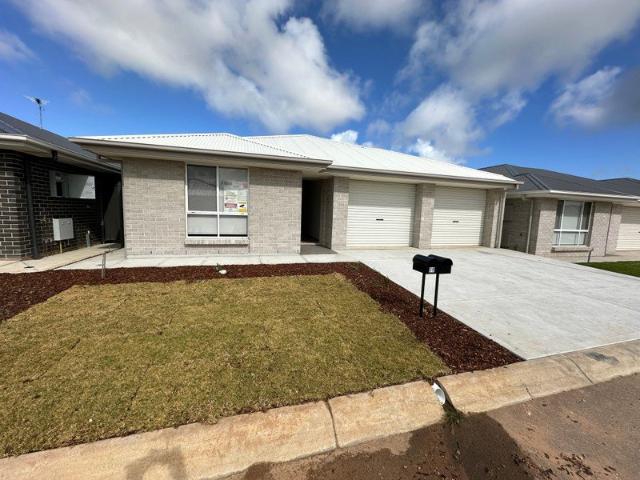 Low Maintenance Living In Munno Para Downs!