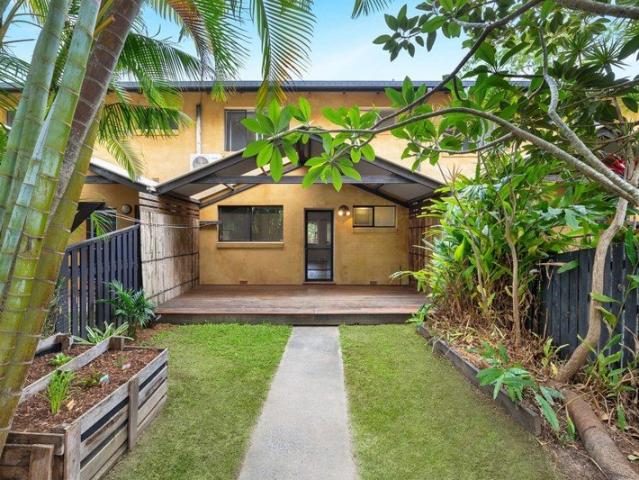 Low Maintenance Living in a Coastal Setting