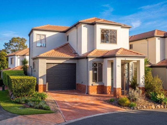 Low Maintenance Living in a Convenient Wynnum West Pocket!