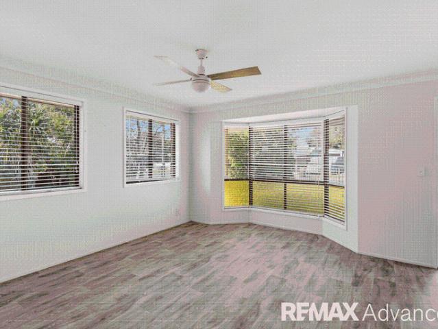 Low Maintenance Living in a Convenient Beachmere Location