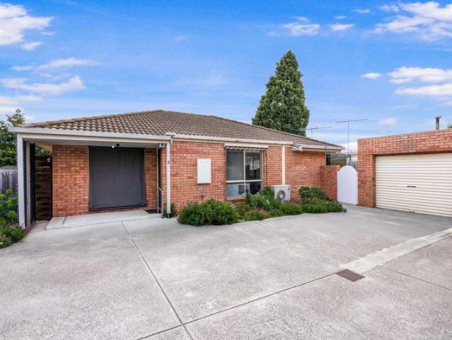 Low Maintenance Living in a Convenient Corio Location