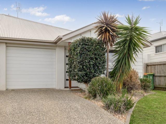 Low Maintenance Living in a Convenient Drayton Position