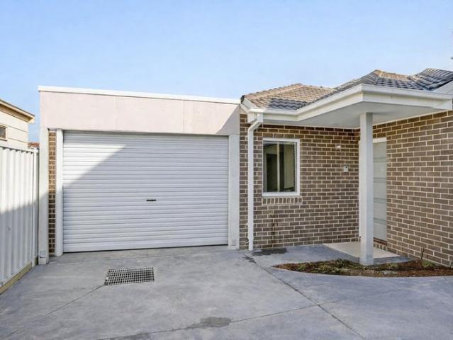 Low Maintenance Living in a Convenient Jacana Location