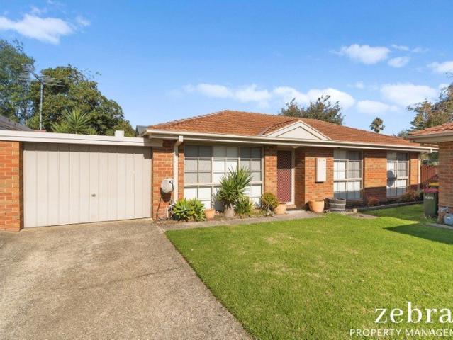 LOW MAINTENANCE LIVING IN A CONVENIENT LOCATION