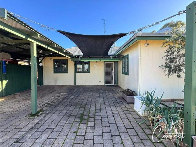 Low Maintenance Living in a Convenient Location