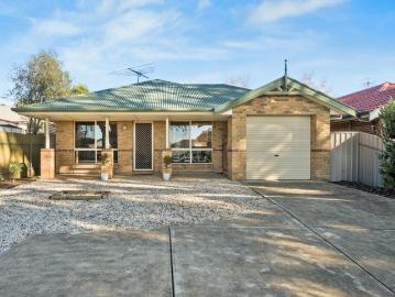 Low Maintenance Living in a Convenient Location