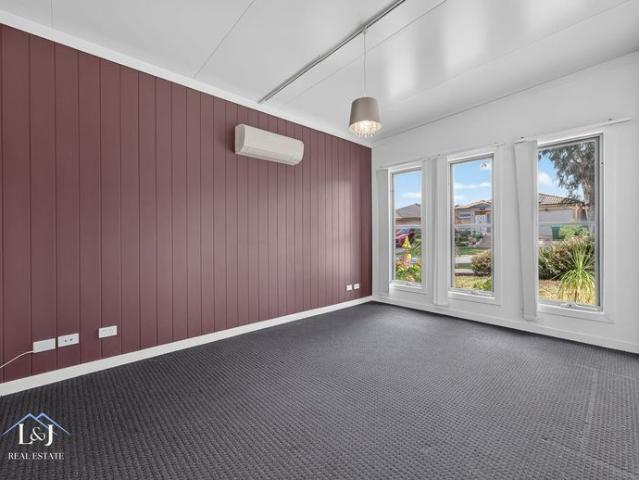 Low Maintenance Living in a Convenient Location