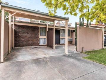 Low Maintenance Living in a Convenient Location