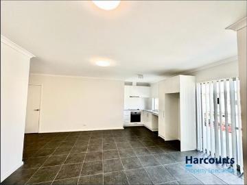 Low Maintenance Living in a Convenient Location!