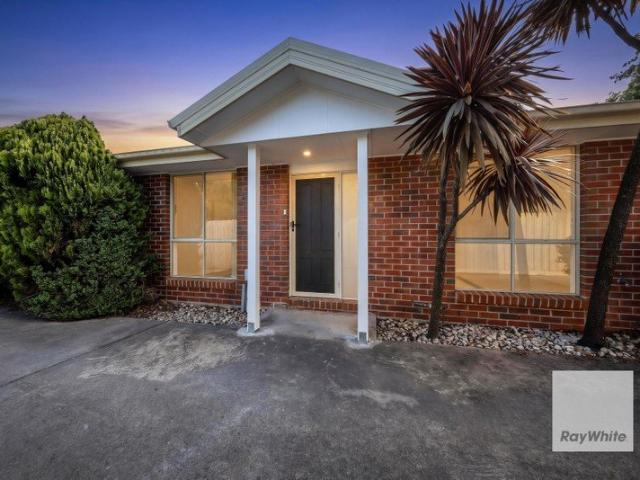 Low Maintenance Living in a Convenient Location!