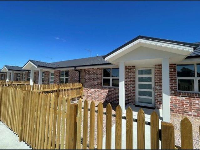 Low Maintenance Living in a Convenient Location