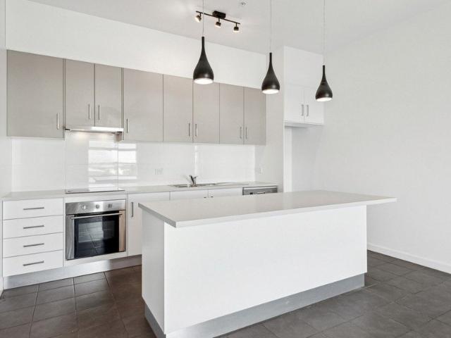 Low Maintenance Living in a Convenient Location!