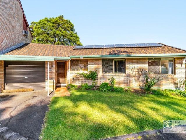 LOW MAINTENANCE LIVING IN A CONVENIENT LOCATION