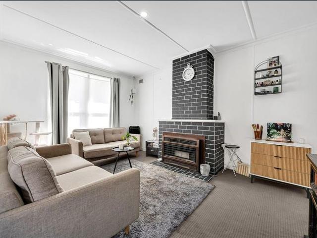 Low Maintenance Living in a Convenient Norlane Location