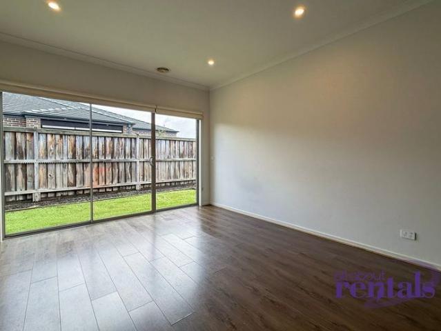 Low Maintenance Living in a Convenient Officer Location