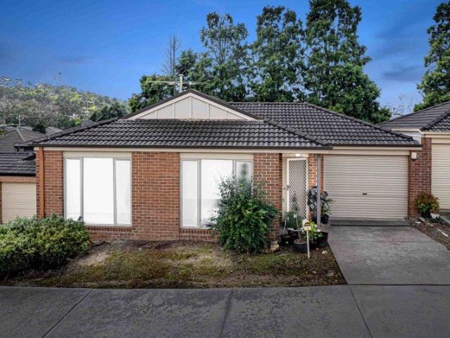Low Maintenance Living in a Convenient Pakenham Location