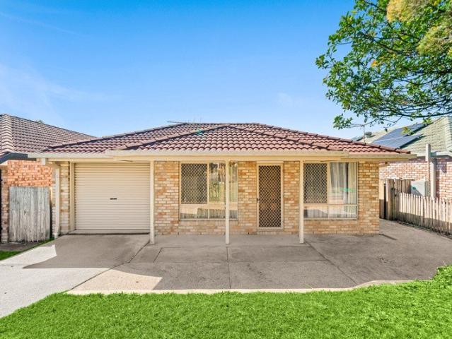 Low Maintenance Living in a Convenient Runcorn Location