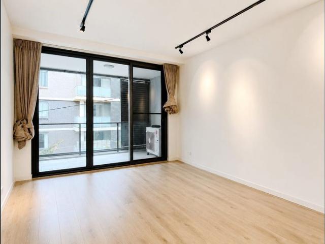 Low Maintenance Living in a Convenient Setting