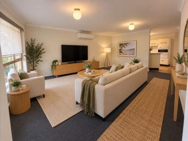 Low Maintenance Living in a Convenient Shortland Location