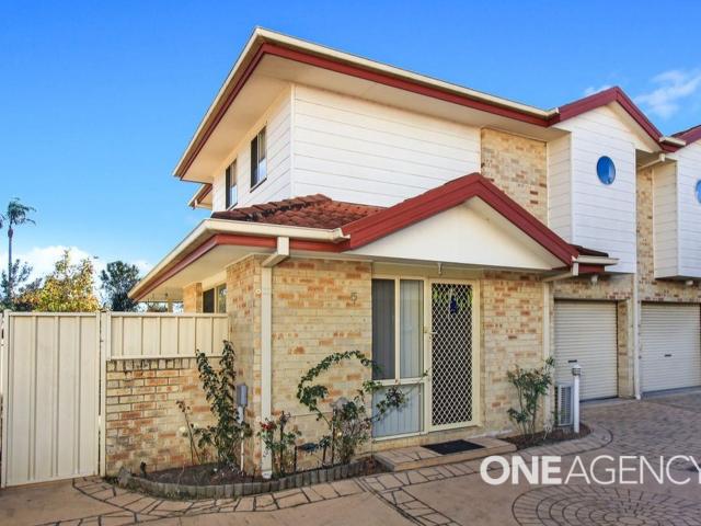 LOW MAINTENANCE LIVING IN A CENTRAL DAPTO LOCATION