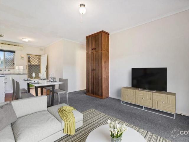 Low Maintenance Living In a Great Location