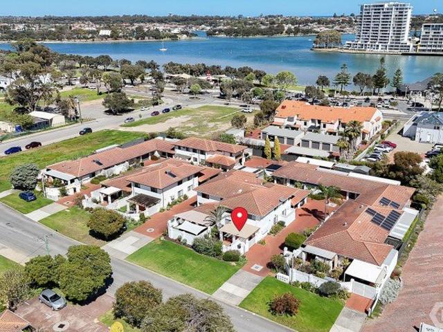 LOW MAINTENANCE LIVING IN A FORESHORE LOCATION
