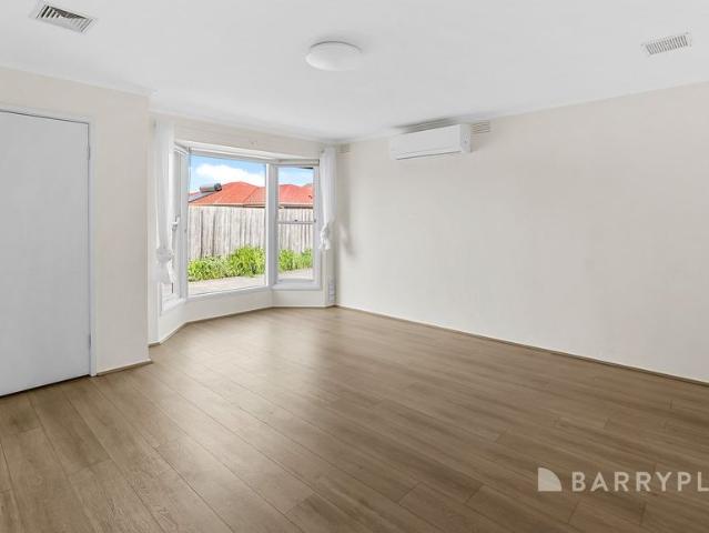 Low Maintenance Living in a Prime Cranbourne Location!