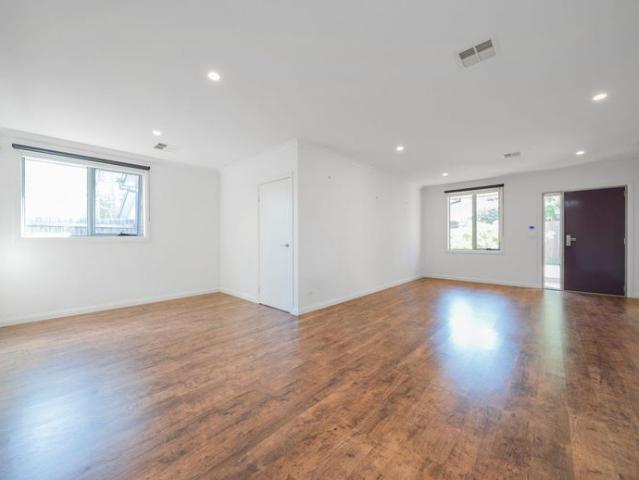 Low Maintenance Living in a Prime Beaconsfield Location