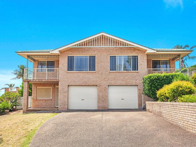 LOW MAINTENANCE LIVING IN A PRIME BLACKBUTT LOCATION