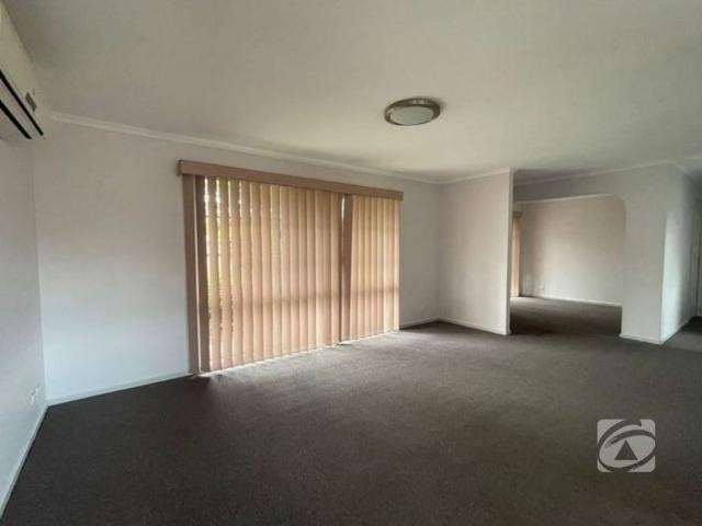LOW MAINTENANCE LIVING IN A PRIME LOCATION!