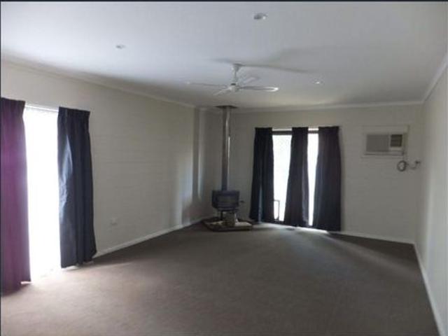 Low Maintenance Living in a Prime Location – All Utilities Included!