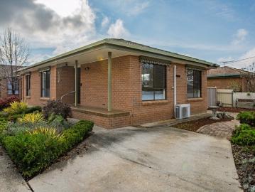 Low Maintenance Living In A Prime Lavington Location
