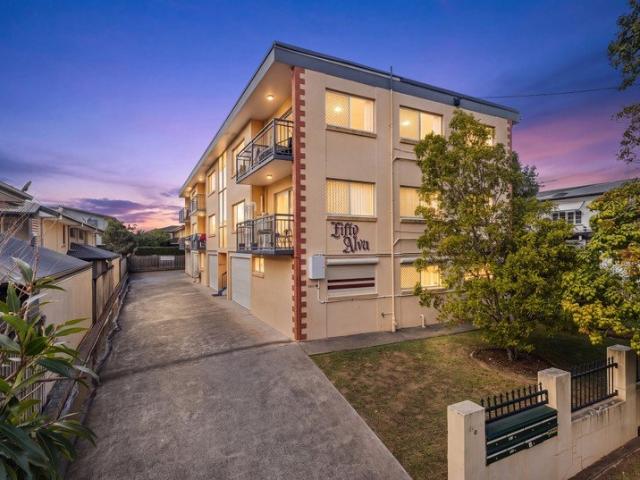 Low Maintenance Living in a Prime Northside Location