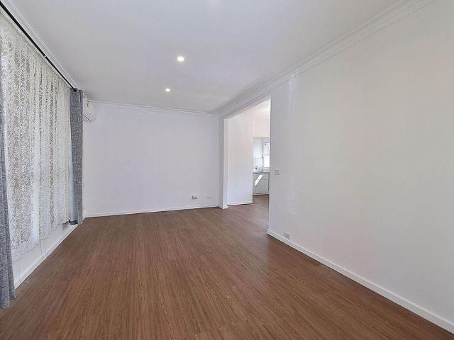 Low Maintenance Living in a Prime Sunshine North Location